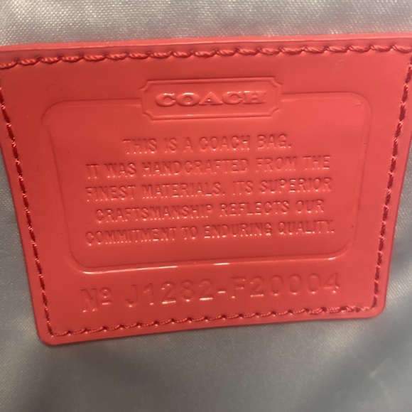 Coach Daisy Liquid Coral Patent Leather Poppy with Two Hangtags - Picture 7 of 9